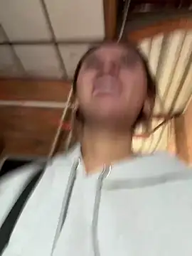 Snapshot of aliisonn__parker26 chatting on March 22, 8:48 pm aliisonn parker26 online show from March 22, 8:48 pm