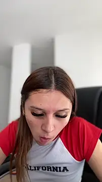 Snapshot of aliisonn__parker26 chatting on November 7, 5:13 pm aliisonn parker26 online show from November 7, 5:13 pm