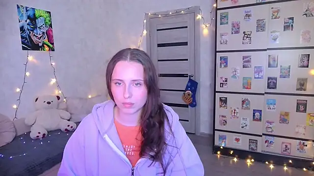 BarbiePieer online show from December 15, 5:28 pm