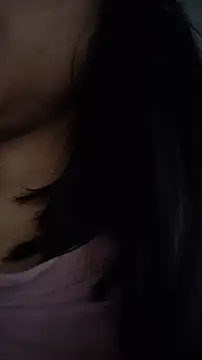 Snapshot of Elowyn chatting on November 27, 7:05 pm Elowyn online show from November 27, 7:05 pm