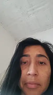 Snapshot of Elowyn chatting on November 28, 6:43 pm Elowyn online show from November 28, 6:43 pm