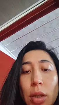 Snapshot of Elowyn chatting on March 11, 7:31 pm Elowyn online show from March 11, 7:31 pm