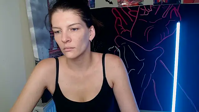 Snapshot of VanessaRey_ chatting on October 26, 7:36 am VanessaRey online show from October 26, 7:36 am