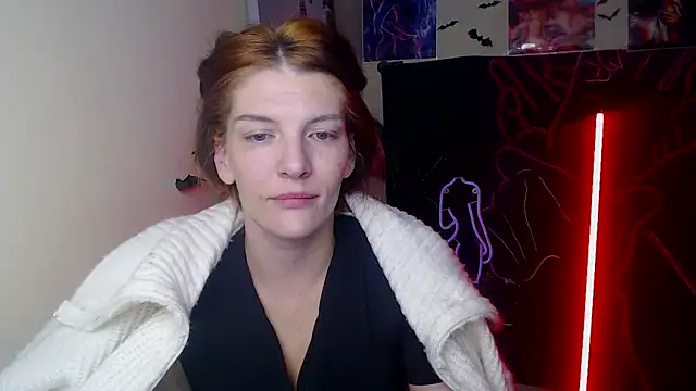 Snapshot of VanessaRey_ chatting on November 17, 5:57 am VanessaRey online show from November 17, 5:57 am