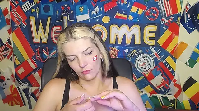 VanessaRey  online show from July 11, 6:21 pm