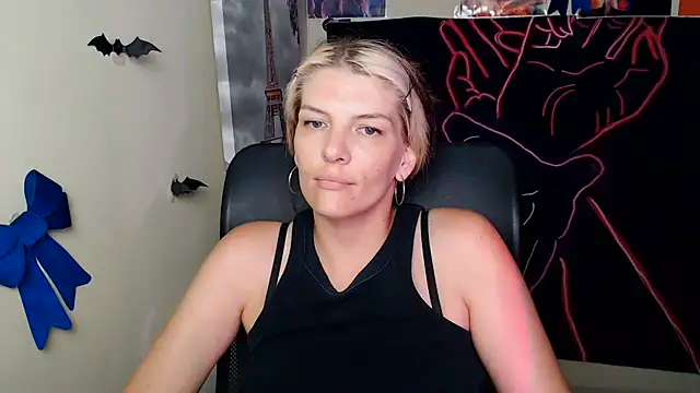 VanessaRey  online show from July 20, 10:39 am