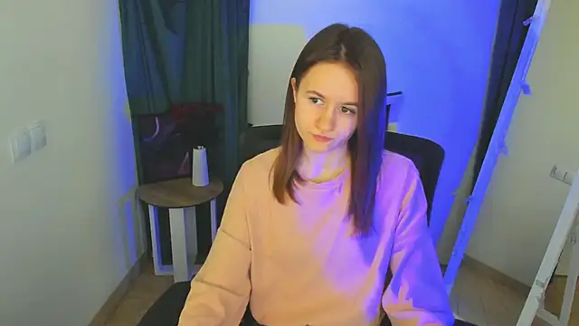 Snapshot of Catherine_e chatting on October 5, 6:28 pm Catherine e online show from October 5, 6:28 pm