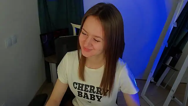 Snapshot of Catherine_e chatting on November 17, 7:41 pm Catherine e online show from November 17, 7:41 pm