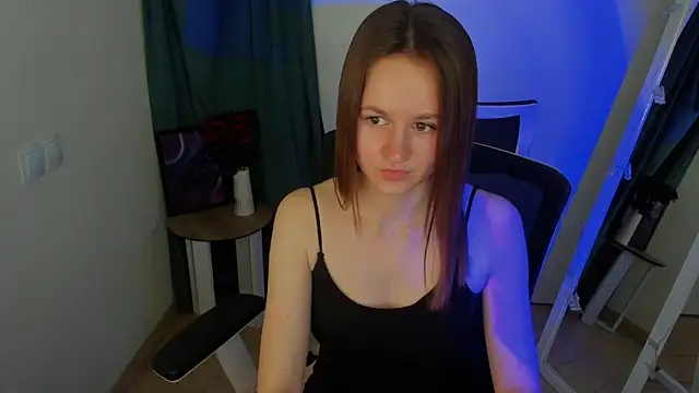 Snapshot of Catherine_e chatting on November 18, 10:36 pm Catherine e online show from November 18, 10:36 pm