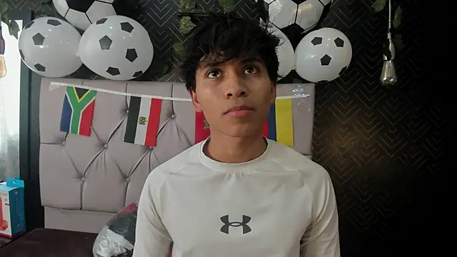 Ethan Westt online show from June 22, 8:06 pm