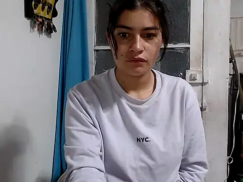 AlanaHotxx online show from October 17, 7:11 am