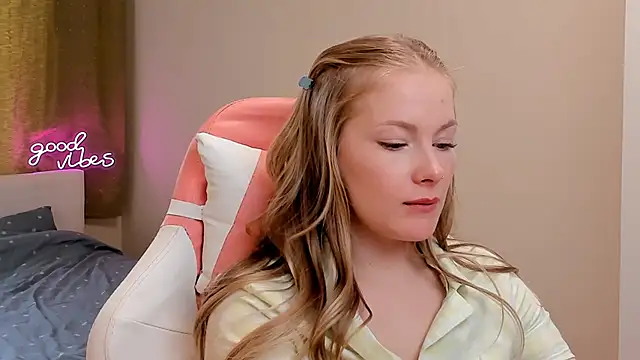 Snapshot of -awari- chatting on March 21, 11:22 am -awari- online show from March 21, 11:22 am