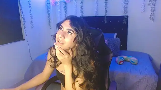 Snapshot of Lyaa_Cute chatting on February 9, 1:31 am Lyaa Cute online show from February 9, 1:31 am