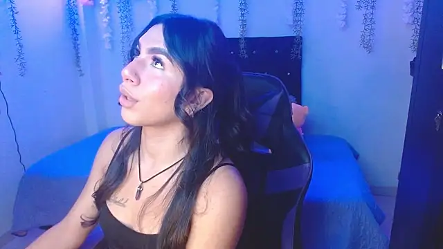 Snapshot of Lyaa_Cute chatting on February 10, 5:55 am Lyaa Cute online show from February 10, 5:55 am