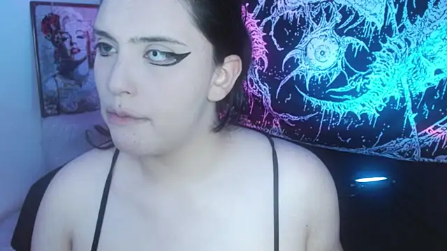 mikaskullcs online show from May 30, 10:40 pm