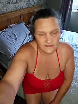 MissQueenBeex online show from October 16, 4:19 pm