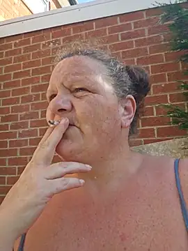 MissQueenBeex online show from May 26, 7:59 am
