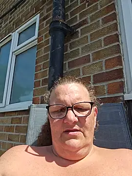 MissQueenBeex online show from May 30, 1:08 pm