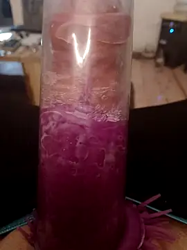 Snapshot of Tomassasdss chatting on December 4, 2:32 am Tomassasdss online show from December 4, 2:32 am