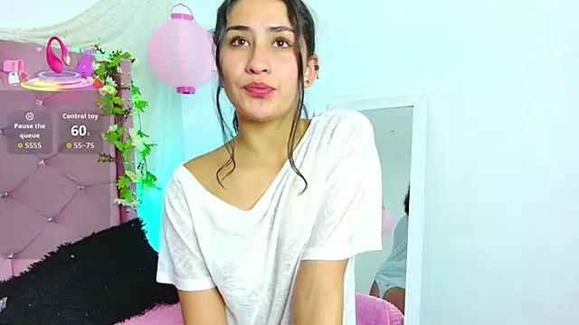 kity x online show from December 4, 7:00 pm