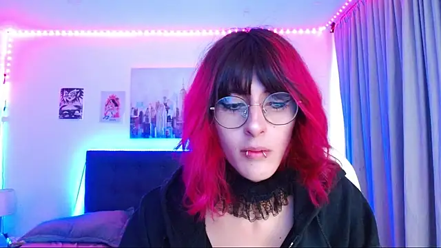 Snapshot of goth_minerva chatting on November 23, 1:11 pm goth minerva online show from November 23, 1:11 pm