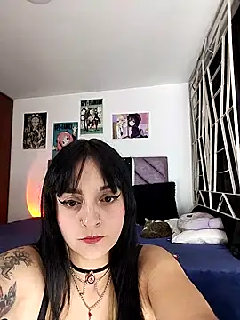 KARINNA  RAVEN online show from October 23, 1:38 am