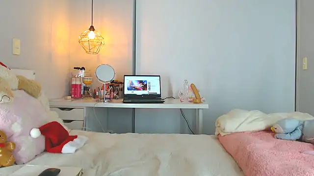 Tiana Paez1 online show from December 15, 4:28 am