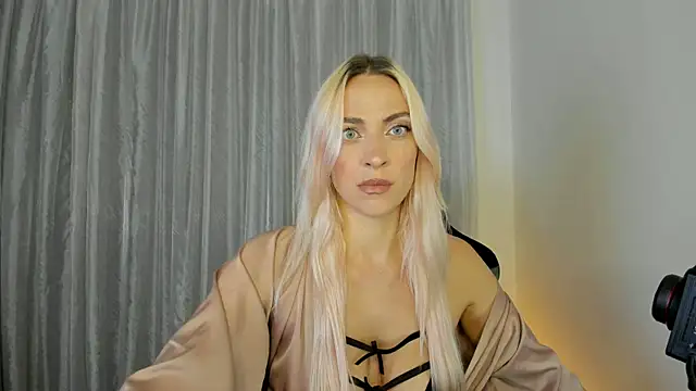 Snapshot of _Miss_Valentina_ chatting on April 7, 4:18 pm Miss Valentina online show from April 7, 4:18 pm