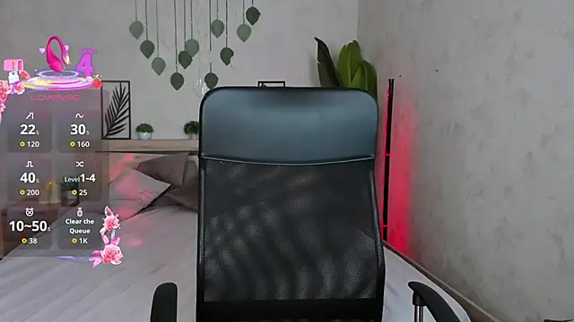 Snapshot of Joann_Shermann chatting on June 16, 12:13 am Joann Shermann online show from June 16, 12:13 am