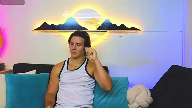 Snapshot of Almiboys chatting on September 11, 4:45 am Almiboys online show from September 11, 4:45 am