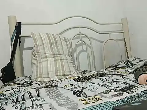 Rogers33 online show from March 20, 3:22 am