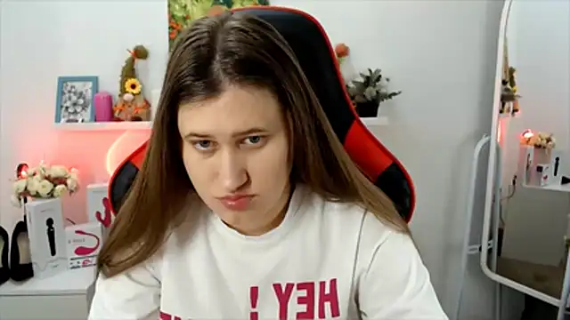 Snapshot of Lucky_Lana chatting on November 28, 2:58 am Lucky Lana online show from November 28, 2:58 am