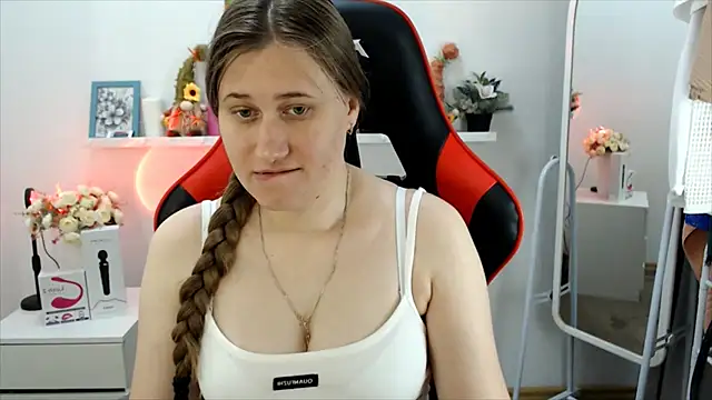 Snapshot of Lucky_Lana chatting on June 16, 2:36 am Lucky Lana online show from June 16, 2:36 am