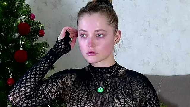 AshleyD  online show from January 10, 12:40 pm