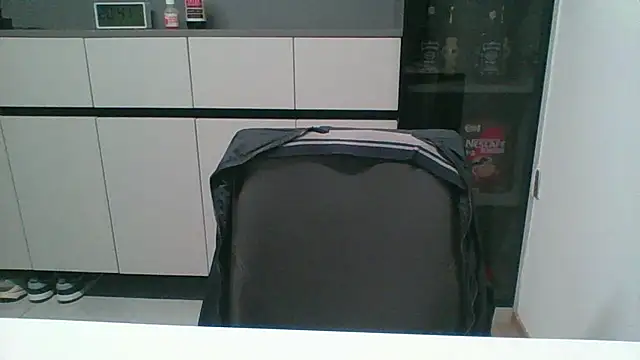 Snapshot of nole_china7 chatting on December 15, 12:42 pm nole china7 online show from December 15, 12:42 pm