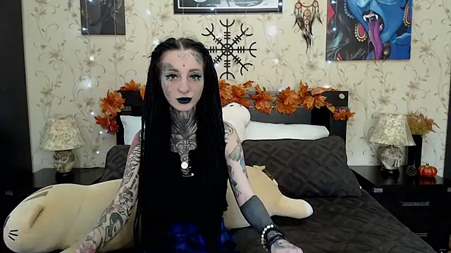 Snapshot of Velvetbat chatting on October 3, 6:54 am Velvetbat online show from October 3, 6:54 am