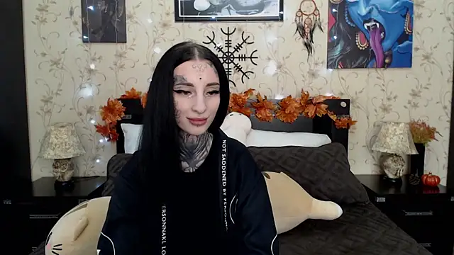 Snapshot of Velvetbat chatting on October 7, 7:05 am Velvetbat online show from October 7, 7:05 am