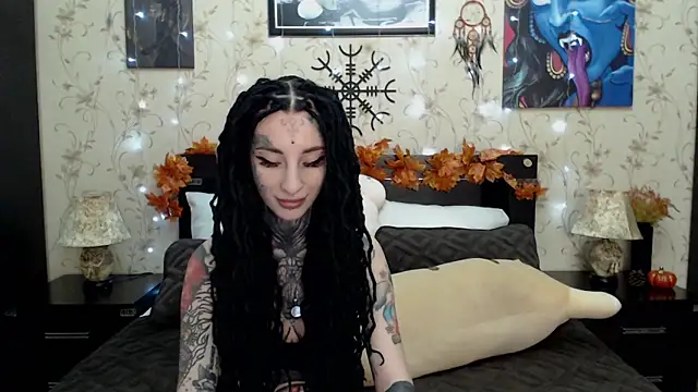 Snapshot of Velvetbat chatting on October 10, 7:07 am Velvetbat online show from October 10, 7:07 am