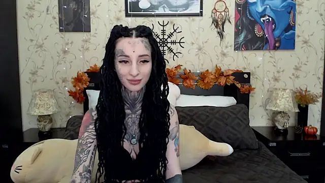 Snapshot of Velvetbat chatting on October 16, 6:36 am Velvetbat online show from October 16, 6:36 am