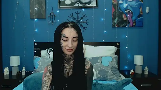 Velvetbat online show from June 15, 7:10 am