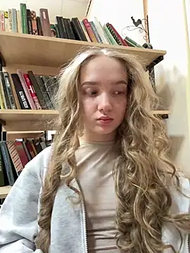 bambi lu online show from February 2, 8:07 pm