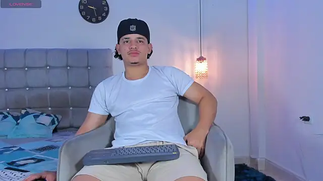 samxx muscle online show from November 10, 12:48 pm