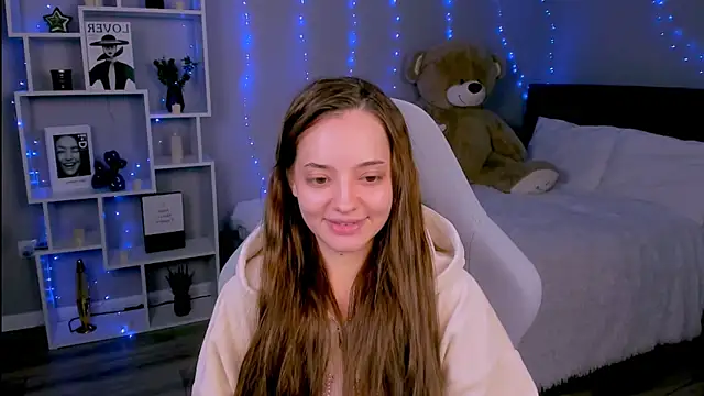 MelanieAlves online show from April 25, 2:36 pm