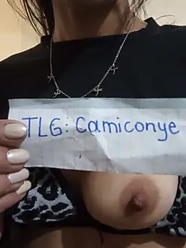 Snapshot of Camilitah chatting on May 17, 1:58 am Camilitah online show from May 17, 1:58 am