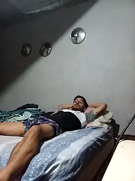 Snapshot of Tiococo420 chatting on October 9, 9:24 pm Tiococo420 online show from October 9, 9:24 pm