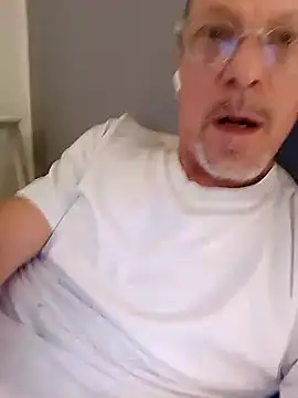 Deddyitalia3p online show from October 4, 6:17 pm