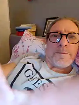 Deddyitalia3p online show from November 29, 8:34 pm