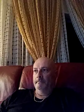 Alexis Bull online show from September 25, 11:19 pm