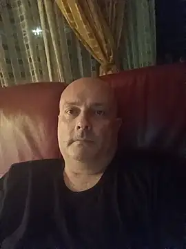 Snapshot of Alexis_Bull chatting on June 17, 9:27 pm Alexis Bull online show from June 17, 9:27 pm
