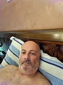 Snapshot of Alexis_Bull chatting on July 11, 9:45 am Alexis Bull online show from July 11, 9:45 am